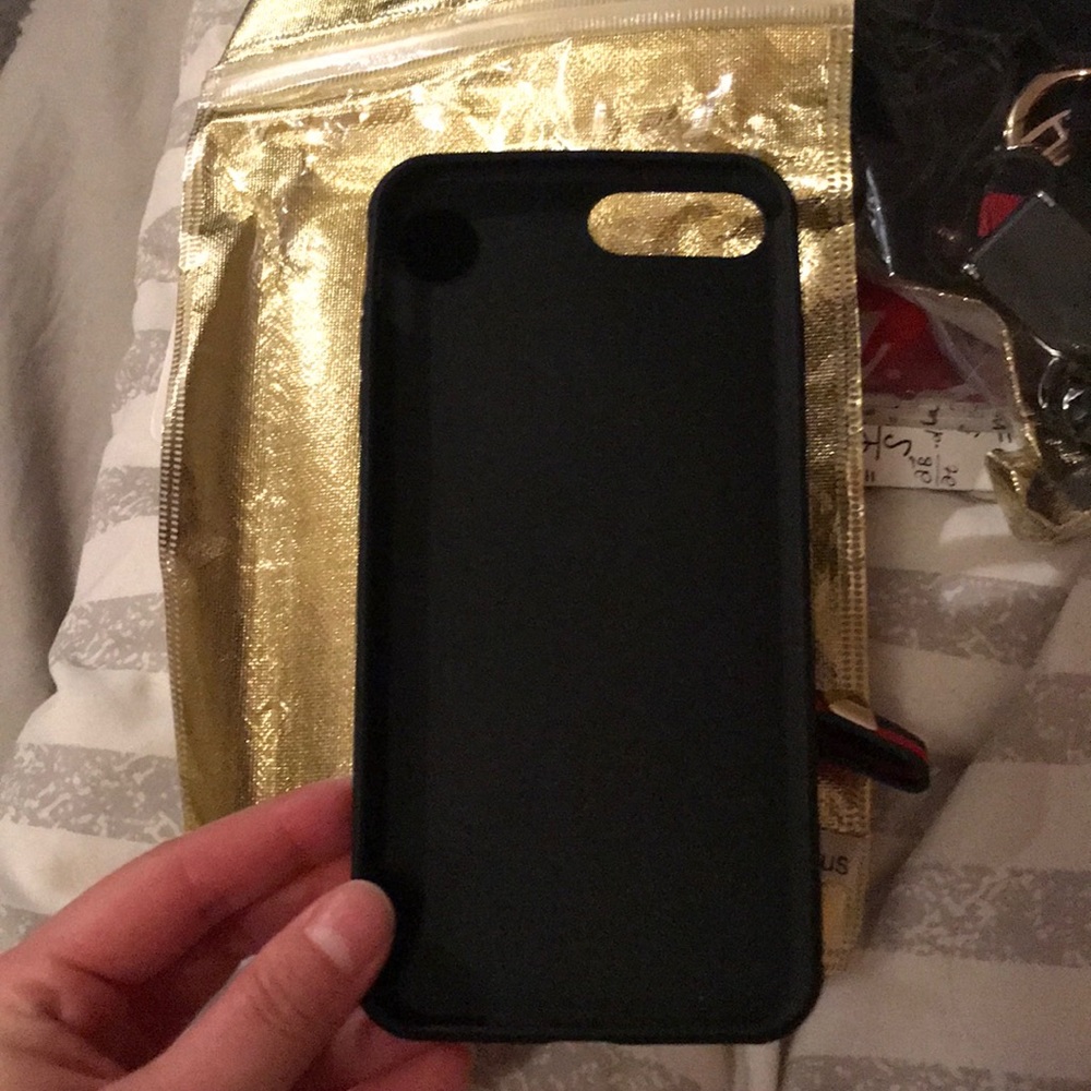 7P iPhone case - Picture 2 of 3